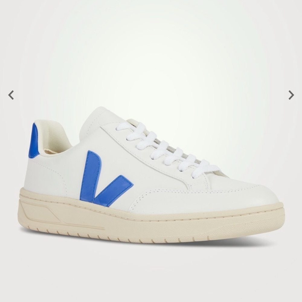 Veja - V-10 Leather Sneakers